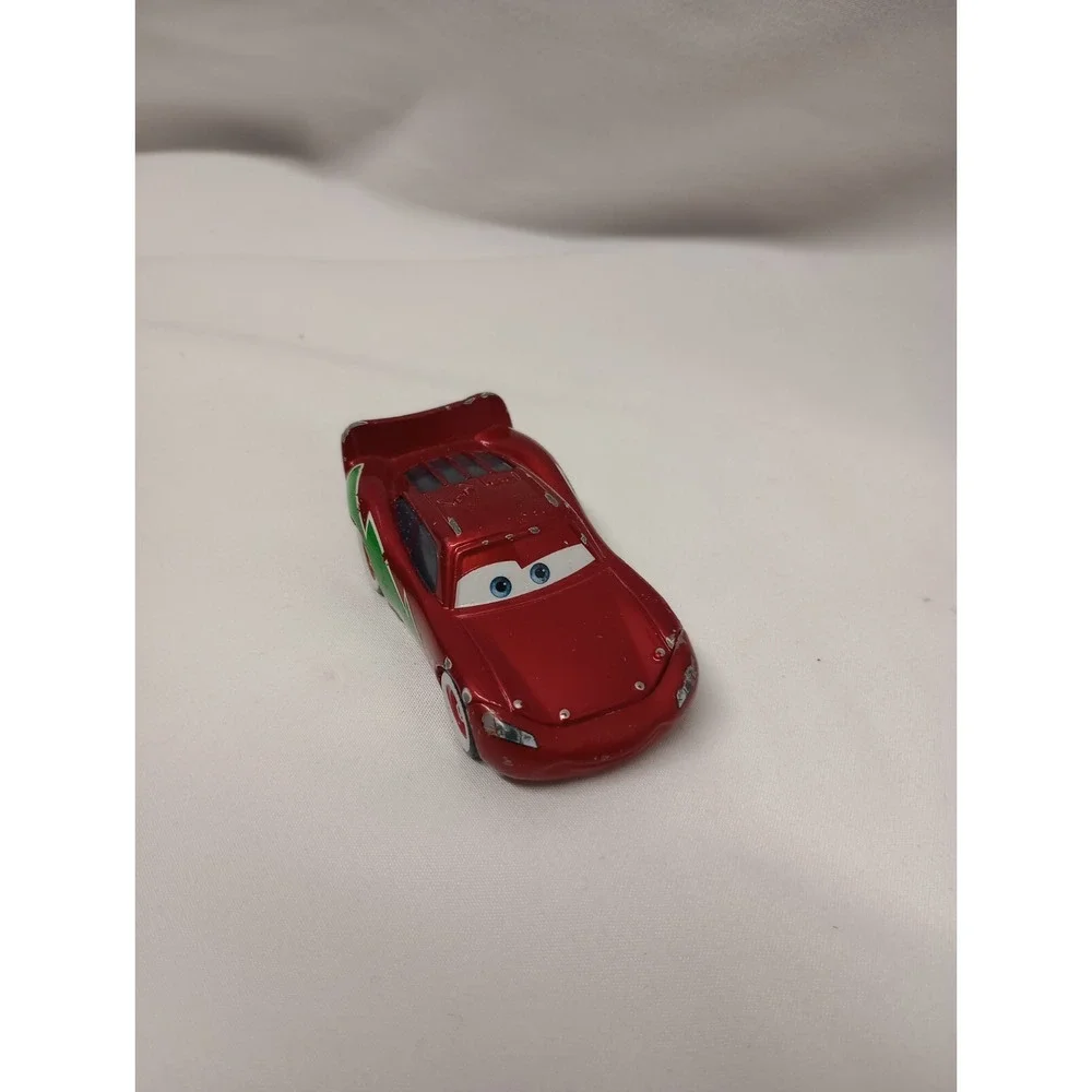 Disney Pixar Cars Holiday Hotshot Lightning McQueen Holiday‎ Christmas